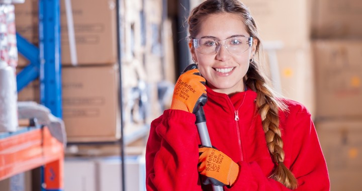 Sécuriser l’espace de travail des salariés : quel revêtement de sol et marquage choisir ?