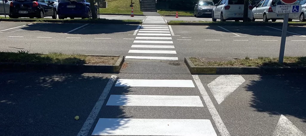 Marquage au sol parking - BMS Sols Compiègne