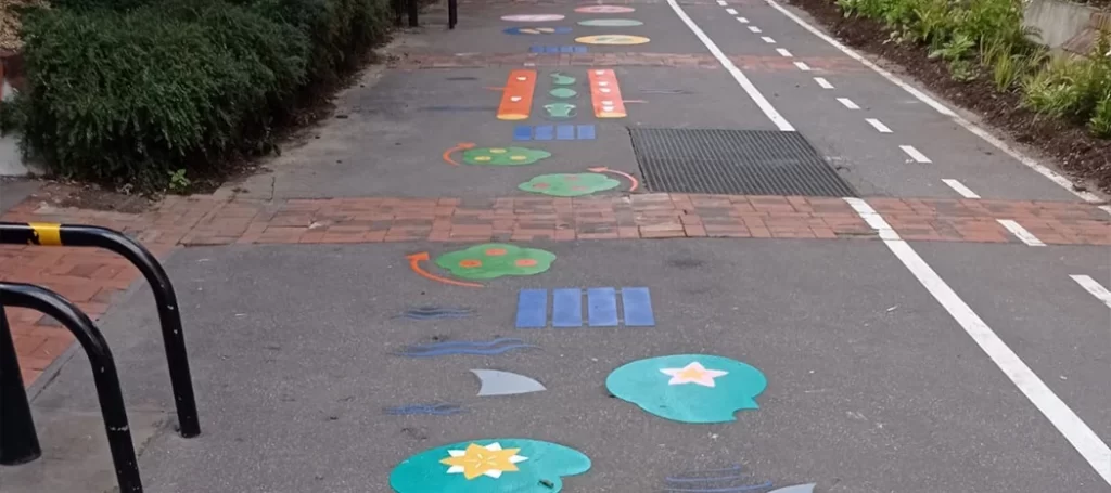 Marquage au sol cours de récréation - BMS Sols Compiègne